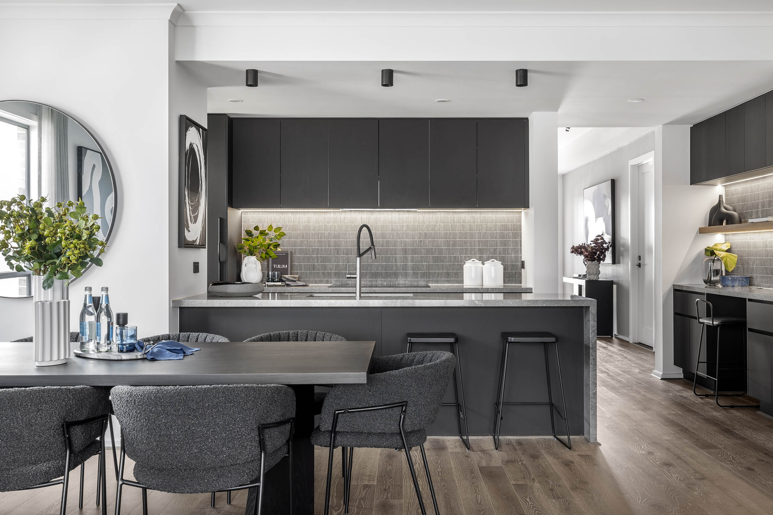 <p>Kitchen / Dining</p>