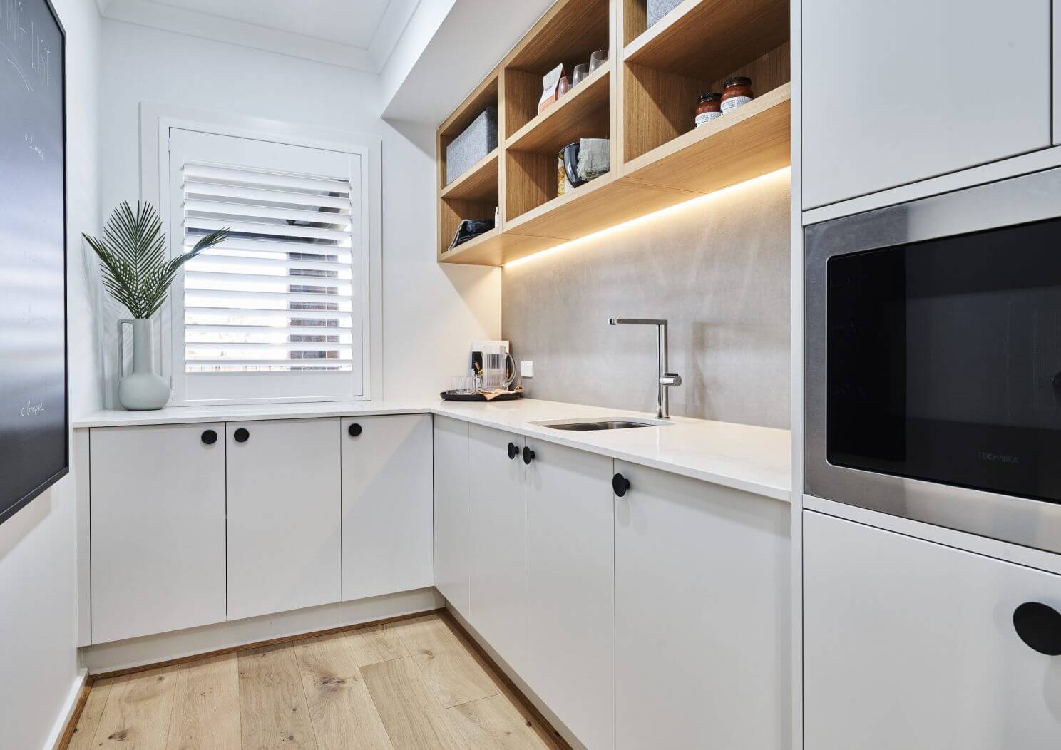 <p>Butlers Pantry</p>