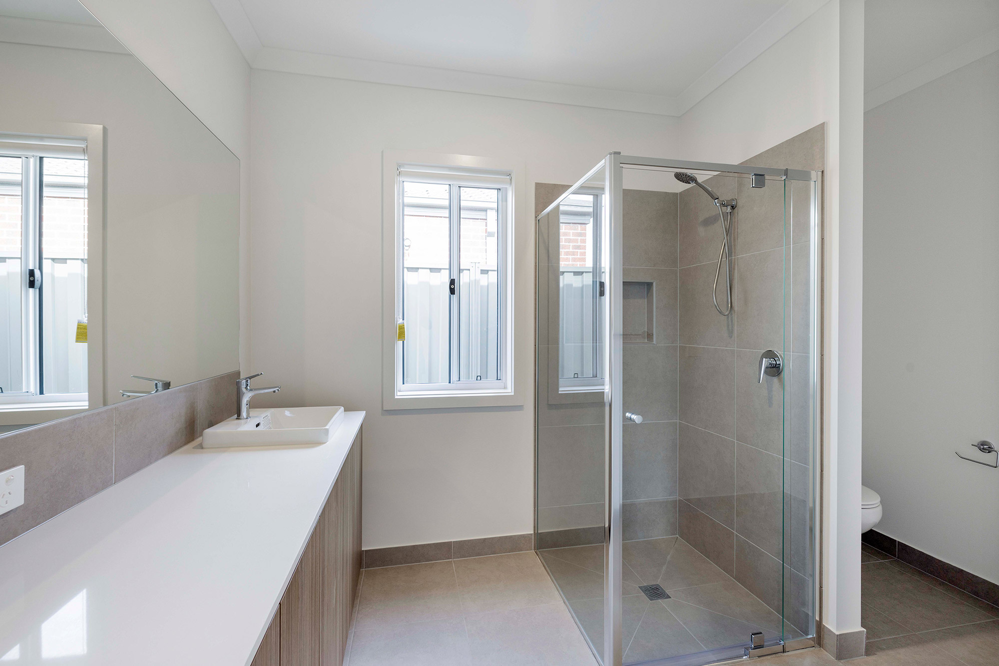 <p>Ensuite</p>